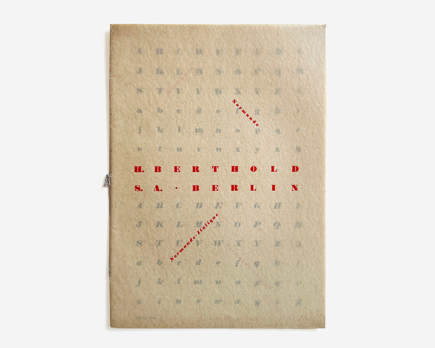 Normande Type Specimen, Probe 270, H. Berthold, 1931. [Herbert Bayer, Studio Dorland]