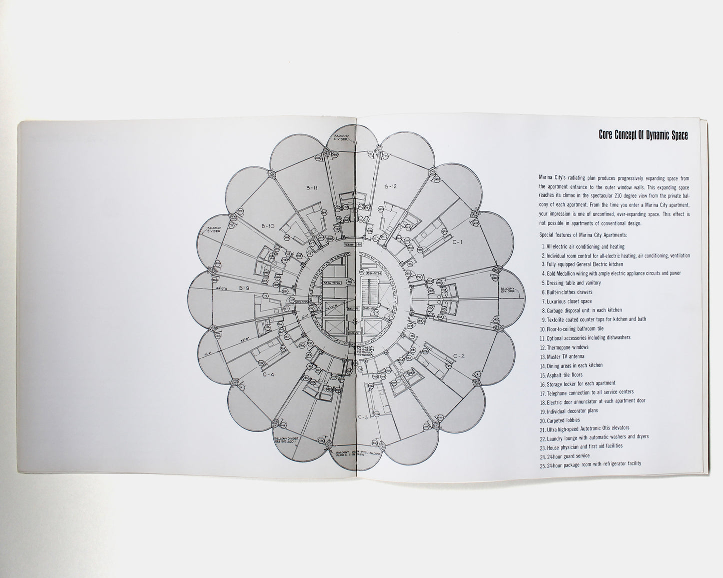 Marina City: A City Within A City [John Massey]